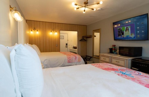 Hastings Hotel | Dragonfly Inn & Suites