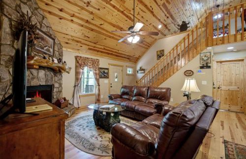 Ellijay Villa | Dragons Den Cabin - Coosawatte Resort with Amenities