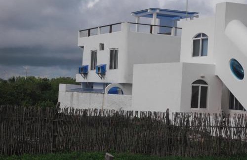 Puerto Villamil Bed & Breakfast | Drake Inn