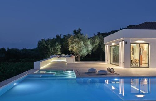 Meso Gerakari Villa | Drallos Luxury Villa - Private Heated Pool & Large Groups, by ZanteWize