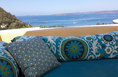 La Manzanilla Apartment | Dramatic Ocean Views & Starry Nights