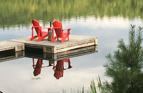Northfield Cottage | Dream Cottage - high end log cabin with private beach