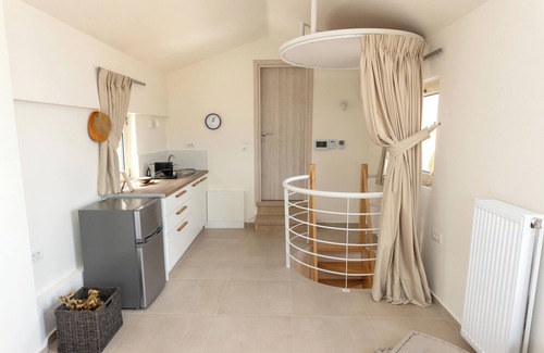 Psathopirgos Villa | Dream Day VillanCharming 3-bedroom villa with AC, WiFi in amazing Psathopirgos