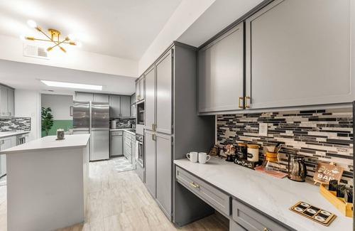 Carrollton House | Dream GetAway/Pool/HotTub/Games with fitness and game room
