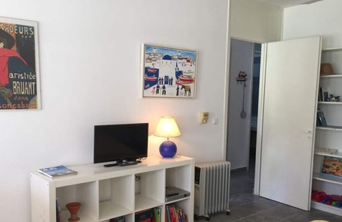 Plepi House | DREAM HOLIDAYS NEAR BEACH WITH GARDEN IN PRIVATE RESIDENCE