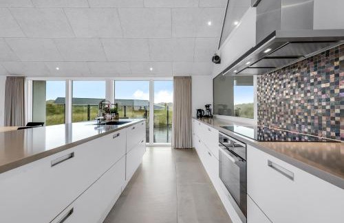 Kryle House | Dream House With Pool, Whirlpool And Activity Room