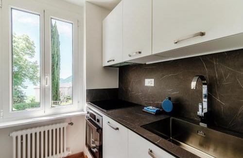 Castagnola Apartment | Dream Lake Apartments by Quokka 360 - Lake View
