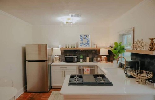 Panama City House | Dream On – Style & Comfort near Historic Downtown Panama City and Beachesnn