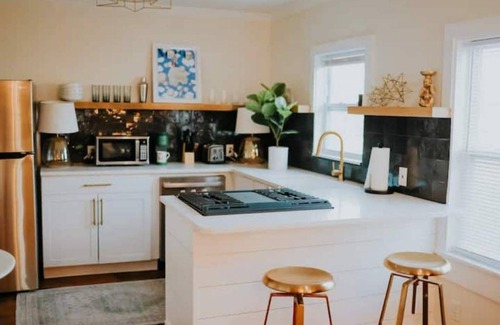 Panama City House | Dream On – Style & Comfort near Historic Downtown Panama City and Beachesnn