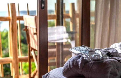 Kalathas Cabin | Dream Tree Suite with Jacuzzi | D PALM Premium Living