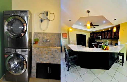 Villarreal House | Dream villa with guest house and semi-Olympic pool!