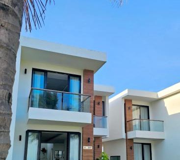 Long Hai Villa | Dreamers House Vung Tau - a beachfront villa