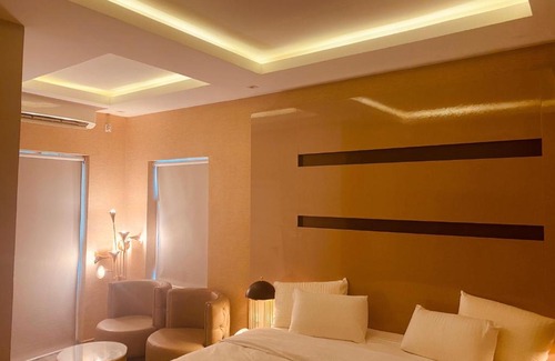 Surulere Hotel | Dreams by DV8 Hotel