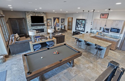 Deer Valley House | Dreamscape 365 I Ski-In/Out Deer Valley I Private Hot Tub I Theater Room | Custom Game Room!