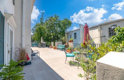 Charleston Historic District House | Dreamy Downtown Condo, Near Meeting St & Broad St