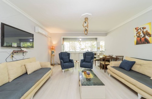 Lara Apartment | Dreamy Flat with Backyard Near Lara in Muratpasa
