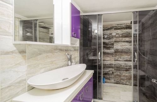 Lara Apartment | Dreamy Flat with Backyard Near Lara in Muratpasa