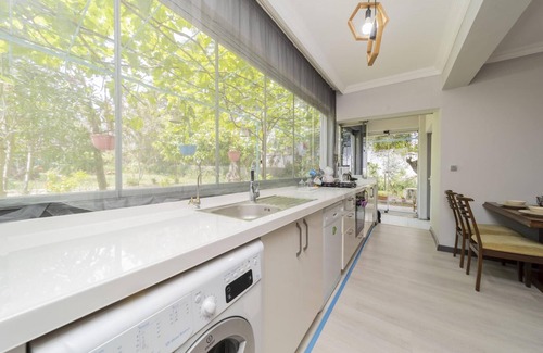 Lara Apartment | Dreamy Flat with Backyard Near Lara in Muratpasa