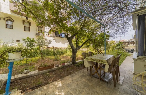 Lara Apartment | Dreamy Flat with Backyard Near Lara in Muratpasa