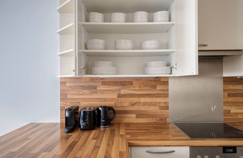 Hundsturm Apartment | Dreamy Margareten 2BR, nr Shopping, Dining & Tram, by Blueground