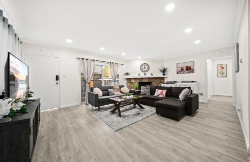 Alhambra Apartment | Dreamy & Relaxing Gem With Backyard - 12mins to DT LA