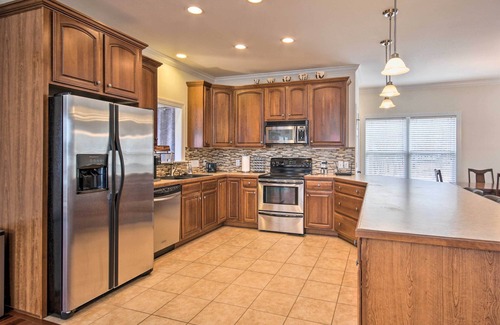 Winnsboro House | Dreamy Ridgeway Home w/Grill on Lake Wateree!