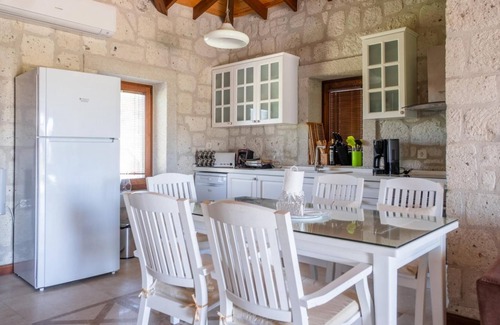 Bozcaada House | Dreamy Villa near Beach with Backyard in Bozcaada