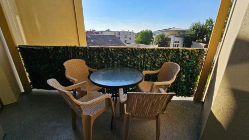 Gera Apartment | DREAMZzz 130m2 Designerwohnung mit 2 Bädern Gera