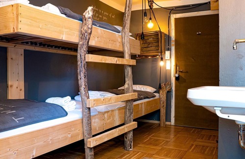 Elisabeth-Vorstadt House | Dreibettzimmer, Etagendusche/etagen-wc - The Keep Eco Residence