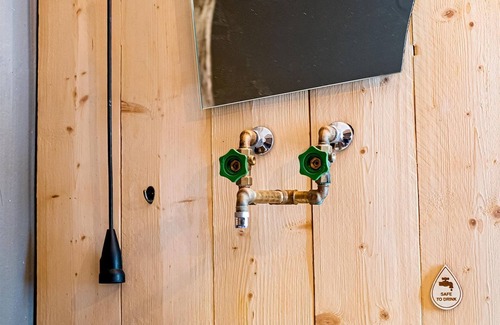 Elisabeth-Vorstadt House | Dreibettzimmer, Etagendusche/etagen-wc - The Keep Eco Residence
