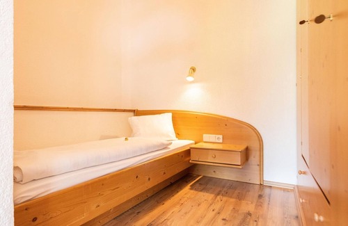Bad Kleinkirchheim Cottage | Dreibettzimmer mit Balkon - Dalnig Guesthouse