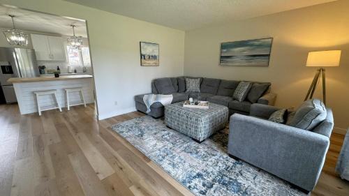 Stevensville House | Drift Away Den
