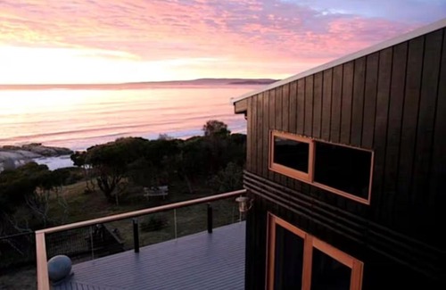 The Gardens House | Driftwood Bay of Fires