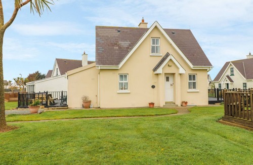Templetown Cottage | DRIFTWOOD COTTAGE, pet friendly in Fethard-On-Sea, County Wexford