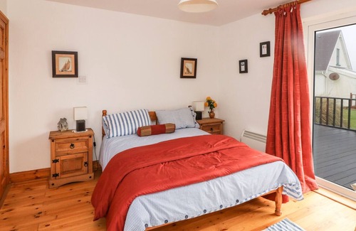 Templetown Cottage | DRIFTWOOD COTTAGE, pet friendly in Fethard-On-Sea, County Wexford