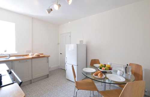 Southwold Cottage | DRIFTWOOD, SOUTHWOLD, pet friendly, with a garden in Southwold