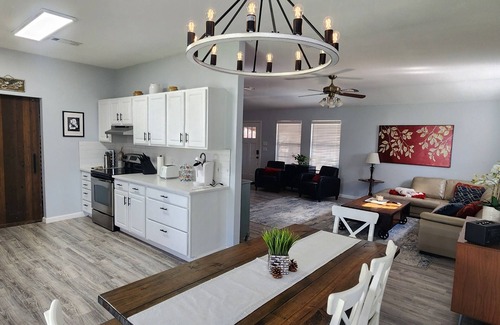 Dripping Springs House | DRIP DROP INN - Stylish Hill Country Home in the Heart of Dripping Springs