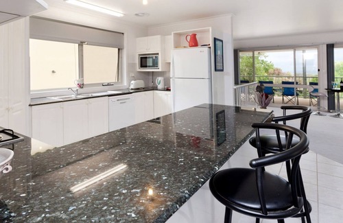 Dromana House | DROMANA BAY VIEWS - DROMANA