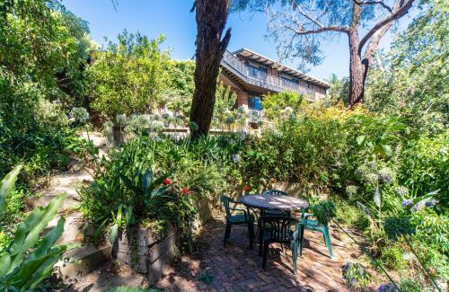 Dromana House | Dromana Tree House Private Gardens & Ocean Views