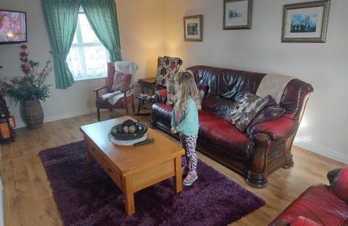 Omagh House | Drumaneir Cottage