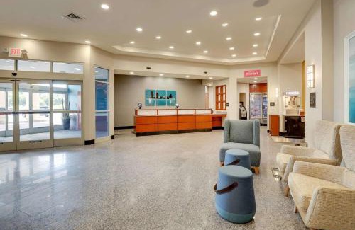 Grand Rapids Hotel | Drury Inn & Suites Grand Rapids