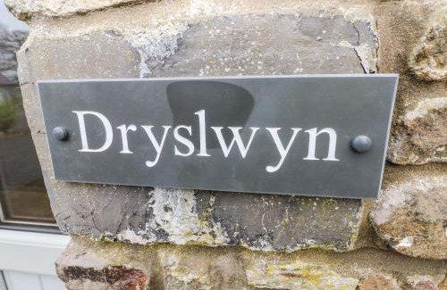 Pentrefelin House | Dryslwyn Cottage