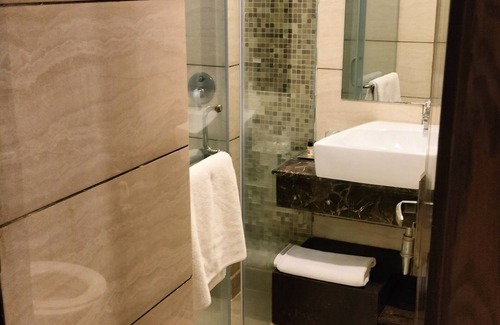 Old Gurgaon Hotel | DS Clarks Inn Gurgaon