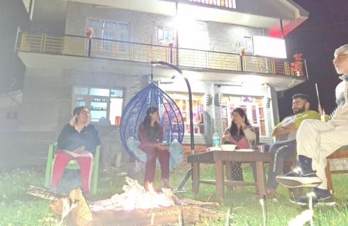 Gulmarg Hotel | D’SHIEKHS RESORT GUREZ