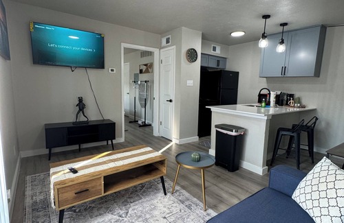 Park Central Apartment | DT Dallas LUXE Abode 1BD