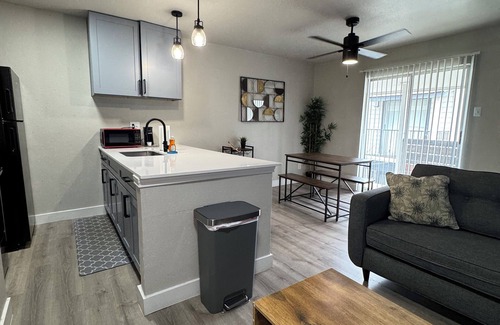 Park Central Apartment | DT Dallas Luxe Abode 1BD Apt