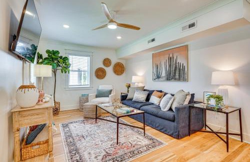 Charleston Apartment | Dtwn Retreat with Game Room! Walk to Hampton Park