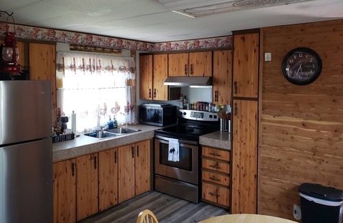 Babb House | Duck Lake private, fenced, waterfront home near Glacier National Park.