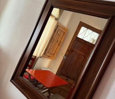 Stromboli Villa | Due camere matrimoniali e bagno