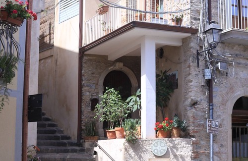Casalvecchio Siculo Villa | Due Sicilie Maison de Charme - Authentic Sicilian House near Taormina